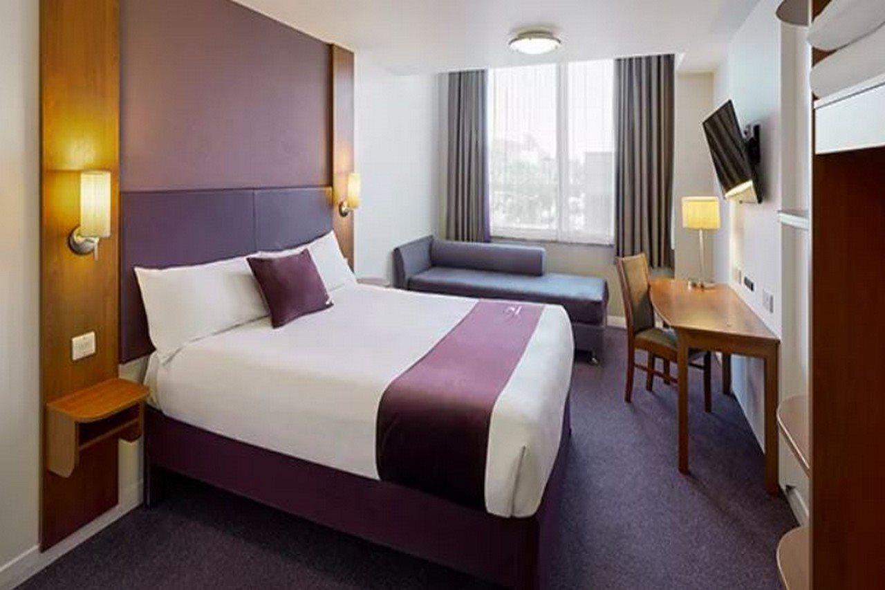 Premier Inn Newport/Telford Newport  Buitenkant foto