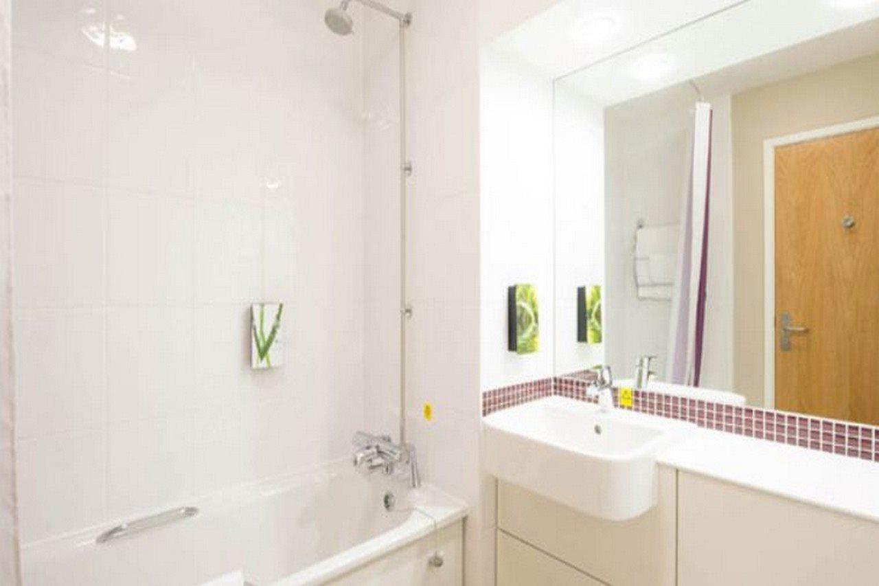 Premier Inn Newport/Telford Newport  Buitenkant foto